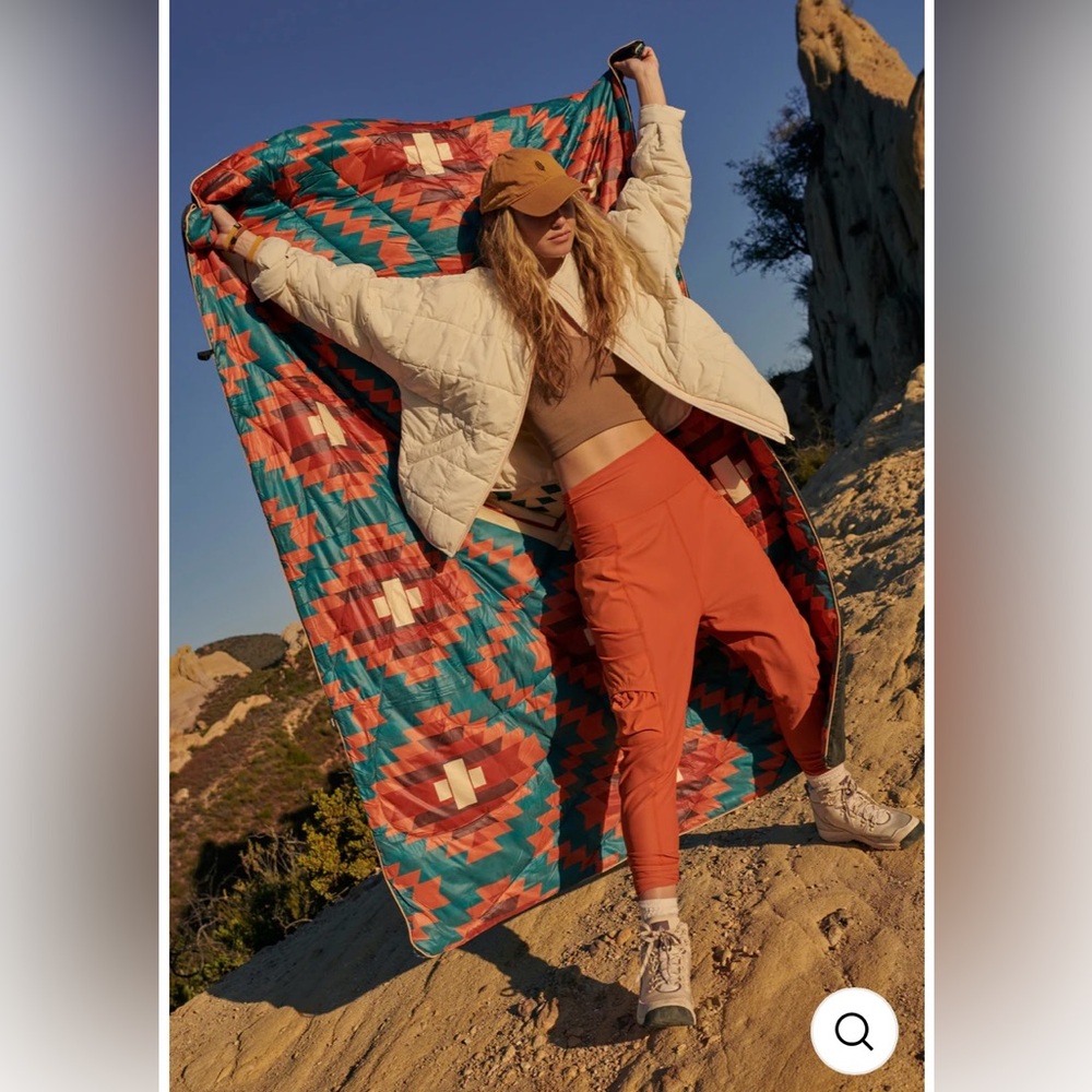 Fp movement TAKE A HIKE HAREM jogger